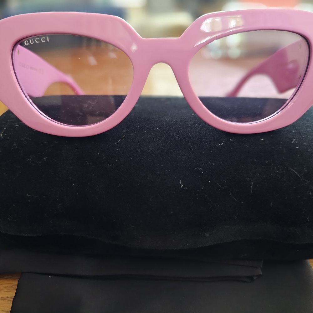 New With Case-Gucci Pink and Gold Glasses with Signature Style